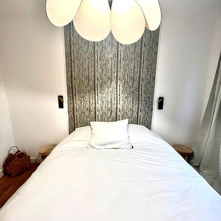 Les Suites Du Beffroi 2 Кале Экстерьер фото